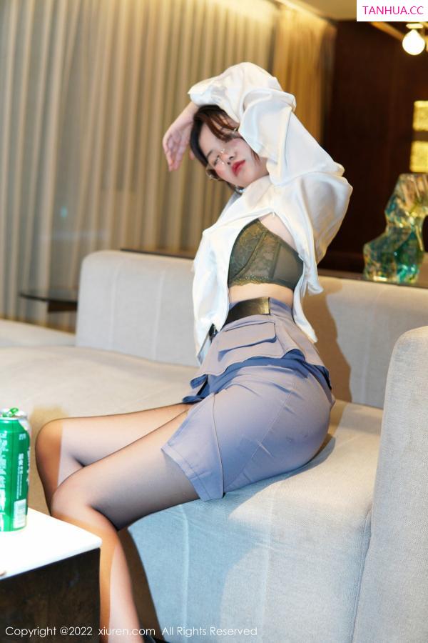   [XiuRen]高清写真图 2022.12.22 No.6028 奈奈子 新人美腿第28张图片